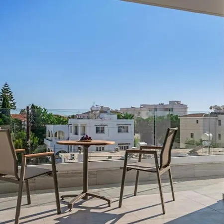 Appart hôtel Olive Shared Pool